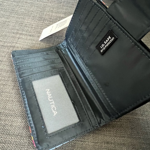 NWT NAUTICA RFID WALLET CARDHOLDER ORGANIZER CASE - Picture 11 of 14